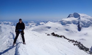 Skihochtour Allalinhorn - Gipfelgrat mit Strahlhorn