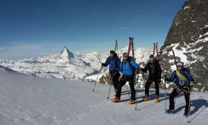 Skihochtour Strahlhorn - am Adlerpass mit Matterhorn