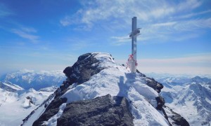 Skihochtour Strahlhorn - Gipfelsieg