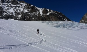 Skihochtour Strahlhorn - Abfahrt über Allalingletscher