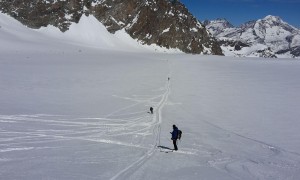 Skihochtour Strahlhorn - Abfahrt über Allalingletscher