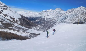 Skihochtour Strahlhorn - Talabfahrt über Piste