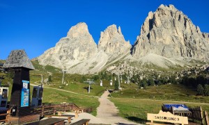 Klettersteig Plattkofel - Start beim Sellajochhaus mit Grohmann-, Fünffingerspitze und Langkofel